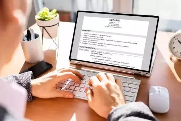 Resume Made Easy: MyPerfectResume for Career Success