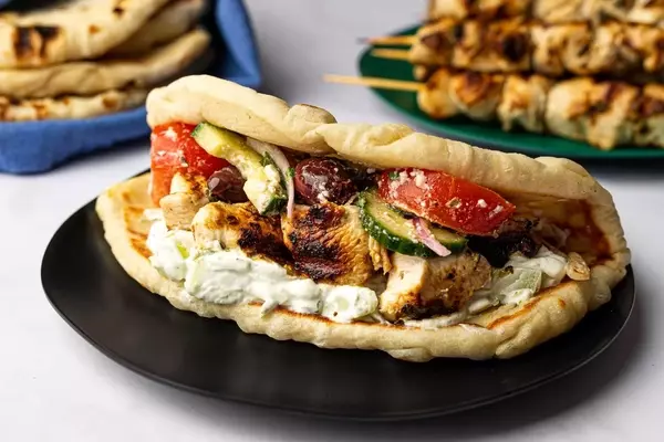 A Guide to Greek-Inspired Chicken Dishes