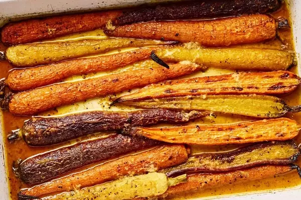 Succulent Garlic Butter Glazed Carrots: A Flavorful Side Dish