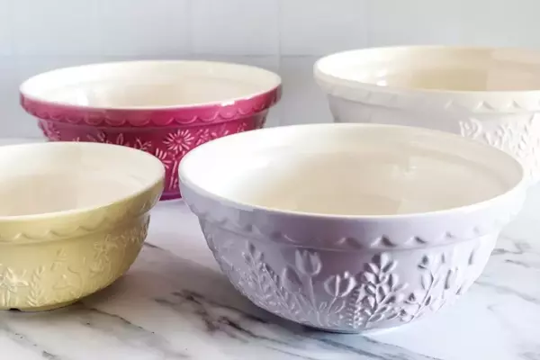 Mason Cash "In the Meadow" Mixing Bowl Set: A Baker's Dream Gift