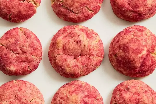 Tangy Raspberry-Lemon Crinkle Cookies: A Refreshing Twist on a Classic