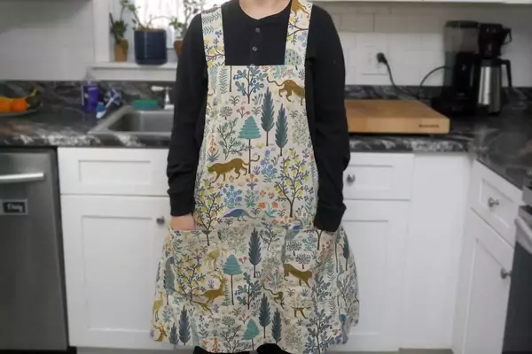 The Hedley & Bennett Smock Apron: A Kitchen Essential for Every Cook
