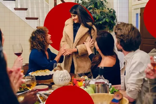 Mastering Thanksgiving Etiquette: A Guide to Gracious Guest Behavior