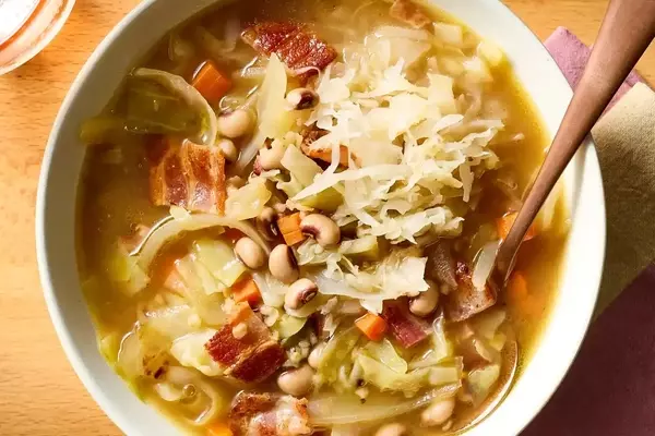 Hearty Ukrainian Cabbage Soup: A Family Tradition Reimagined