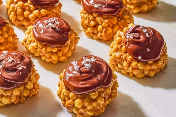 Delectable Crispy Peanut Butter Quinoa Bites