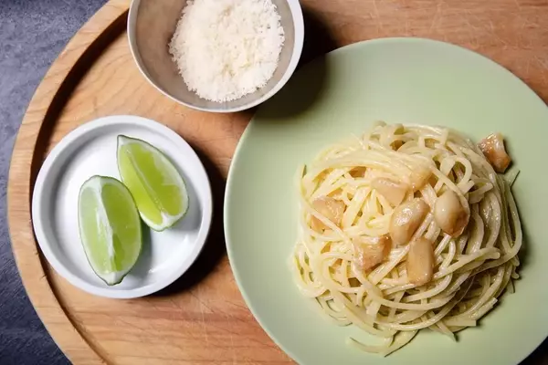 Creamy Garlic Pasta: A Quick and Flavorful Meal