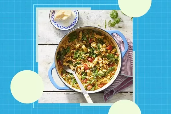 Enjoy Pasta While Losing Weight: Dietitians' Top Strategies