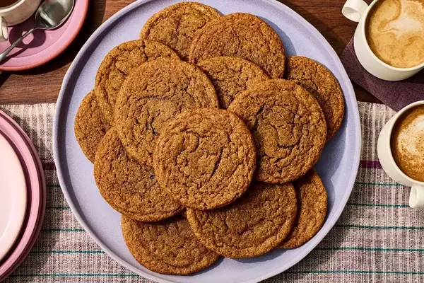 Irresistible Gingerbread Latte Cookies: A Perfect Holiday Treat