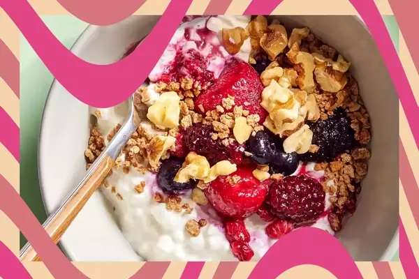 Dietitians Recommend High-Protein Berry Bowl for Enhanced Sleep