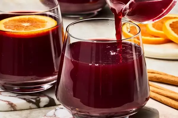 Warm & Spiced: The Ultimate No-Sugar Mulled Mocktail for Festive Gatherings