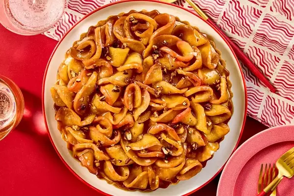 Symphony of Flavors: Crafting the Exquisite Apple Chestnut Caramel Tart