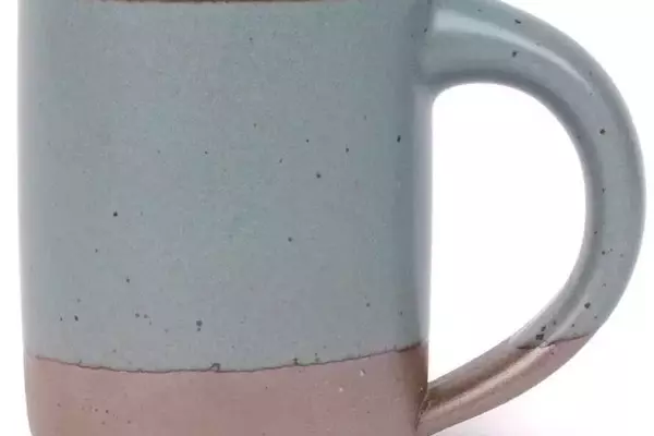 The Ultimate Guide to Coffee Mugs: From Craftsmanship to Smart Technology