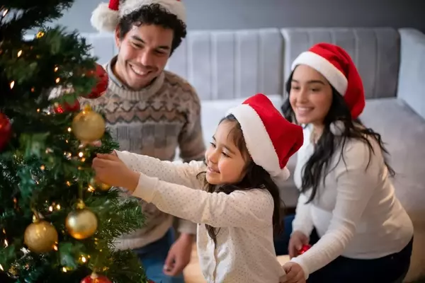 Rethinking Holiday Gift-Giving: Prioritizing Experiences Over Material Possessions