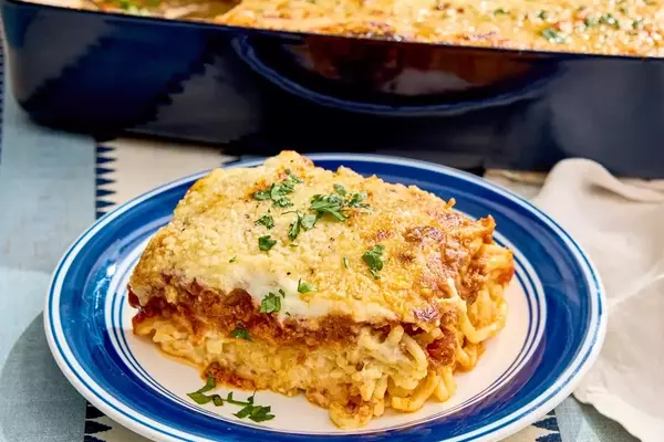 Million Dollar Spaghetti: A Decadent Make-Ahead Casserole