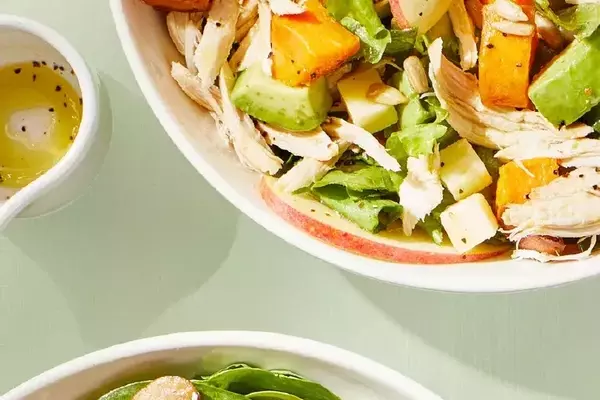 Effortless Holiday Feasts: Quick and Nutritious Meals for Busy Festive Weeks