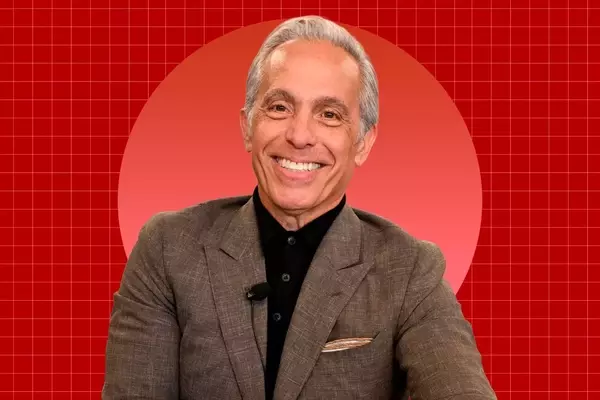 Chef Geoffrey Zakarian's Effortless 3-Ingredient Holiday Brie Appetizer