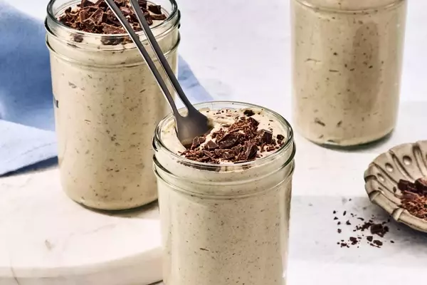 22 High-Fiber Overnight Oats Recipes You'll Want to Make Every Morning