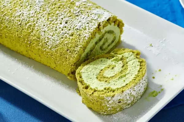 The Art of Crafting the Perfect Matcha Chiffon Roll Cake