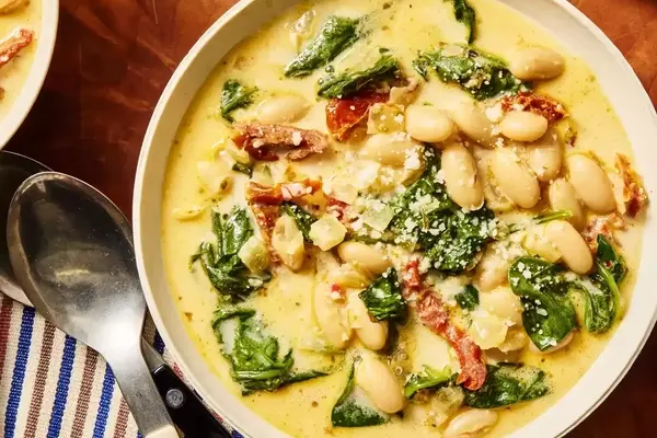 Warm Bowls: A Collection of Speedy, Creamy Soups