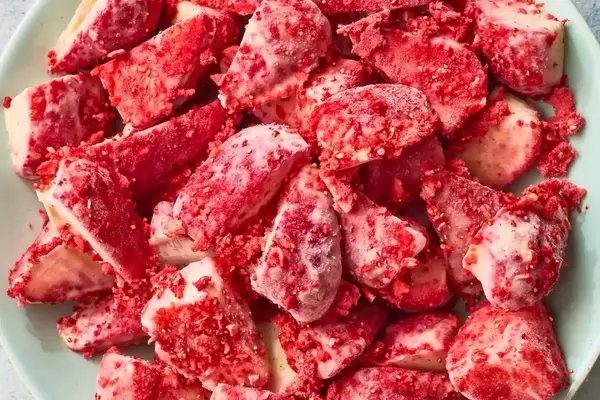 Refreshing Strawberry Lemon Yogurt Delights