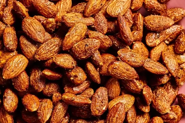 Delectable Spiced Almonds: A Healthy and Flavorful Snack