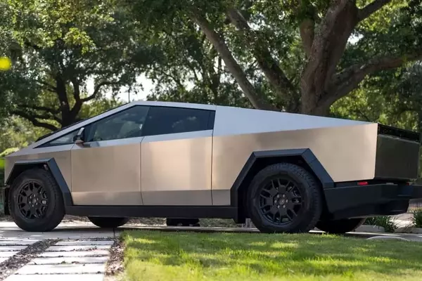 Tesla Cybertruck's Temporary Price Reduction: A Strategic Move?