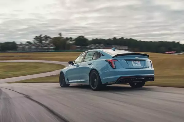 Cadillac CT5-V Blackwing's Lightning Lap Performance