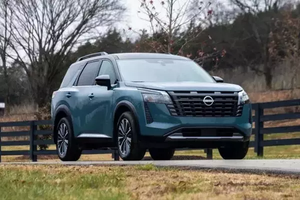 Nissan's Dual Strategy: Unibody and Body-on-Frame Pathfinders