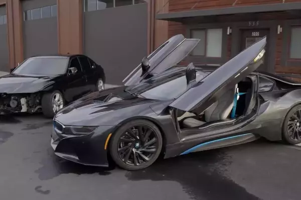 Enthusiast Reimagines BMW i8 with a Potent Straight-Six Engine