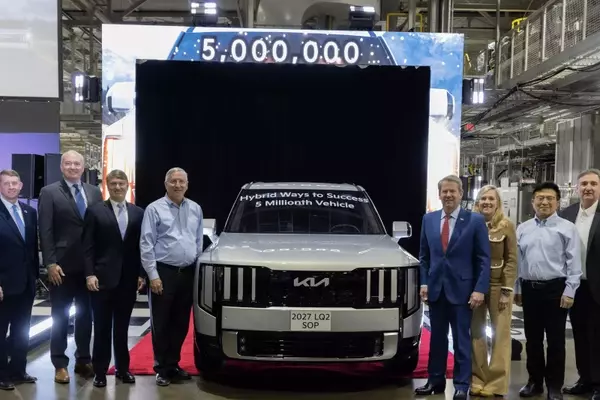 Kia's 2027 Telluride: A New Era of Hybrid Manufacturing in the U.S.