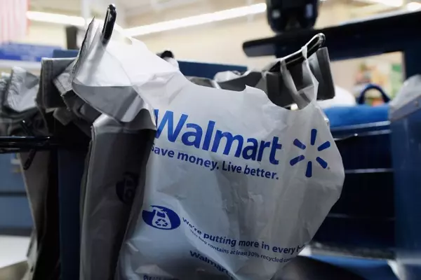 Brighten Your Nights: Walmart Offers 80% Off Outdoor Solar Lights