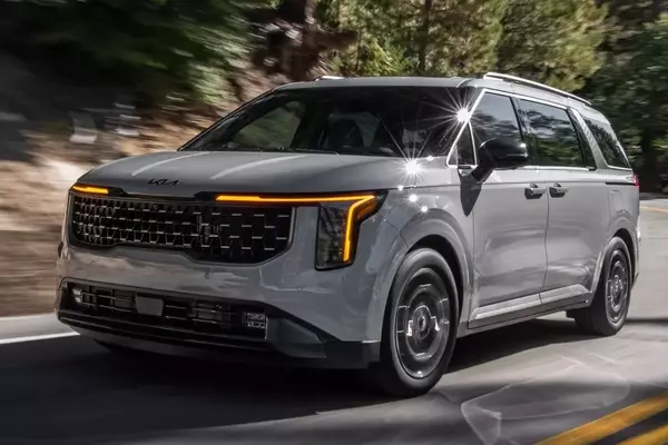 2027 Kia Carnival Hybrid: A Refined and Efficient Minivan Experience
