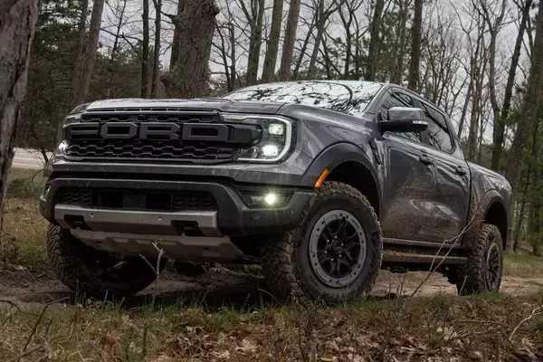 2027 Ford Ranger Raptor: Unrivaled Off-Road Dominance and On-Road Refinement