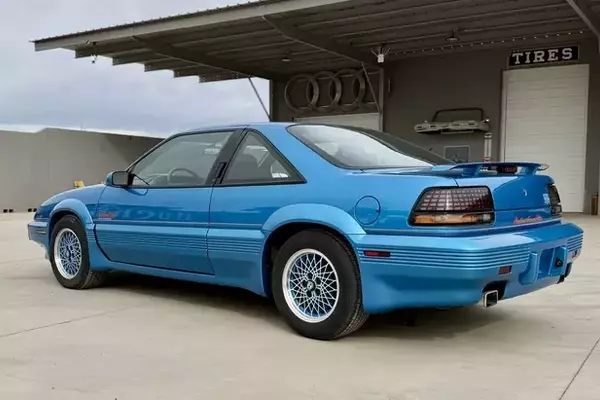Rare Richard Petty Edition 1992 Pontiac Grand Prix with Manual Transmission Hits Auction Block