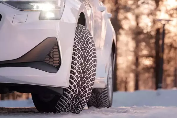 Nokian's Hakkapeliitta 01: The Smart Snow Tire for Dynamic Grip