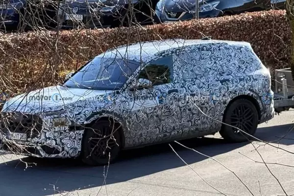 Audi Q9 Prototype Spotted Undergoing Towing Tests