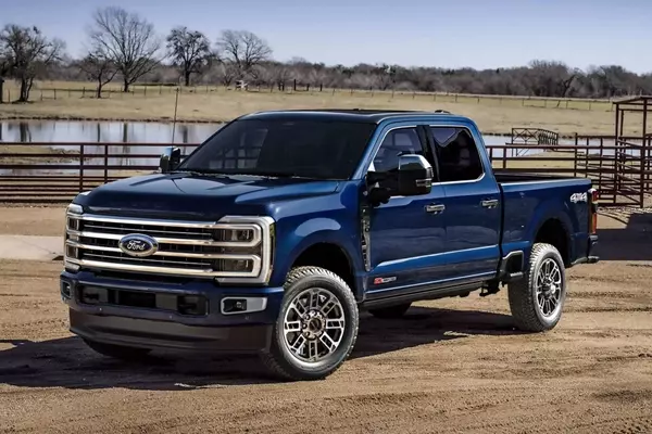 Ford Recalls Thousands of Super Duty Trucks for Driveshaft Defect