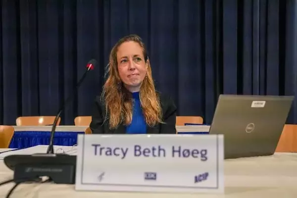 FDA Official's Controversial Hiring Sparks Debate Over Antidepressant Warnings During Pregnancy