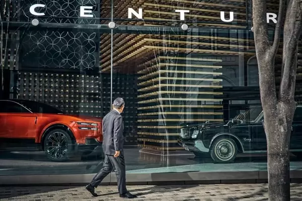 Toyota's Century Brand Ascends to Luxury Status with New Tokyo Showroom