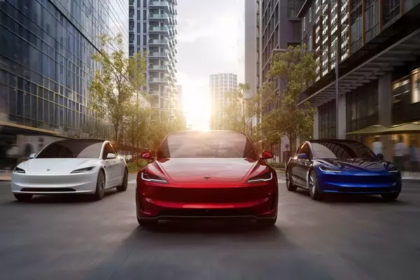 US EV Sales Plummet 41% While Tesla Fortifies Market Dominance