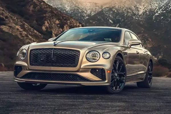 2026 Bentley Flying Spur: A Symphony of Luxury and Performance