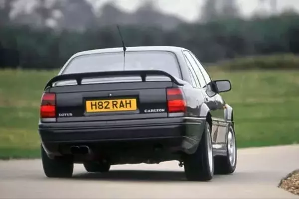 The Enduring Legacy of the 1991 Lotus Carlton