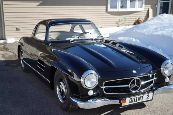 A Unique Mercedes-Benz 300SL Gullwing Replica is Up for Auction