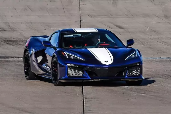 2027 Chevrolet Corvette: A Comprehensive Review of Performance and Features