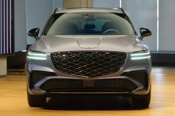 2027 Genesis GV70 Prestige Graphite Unveiled