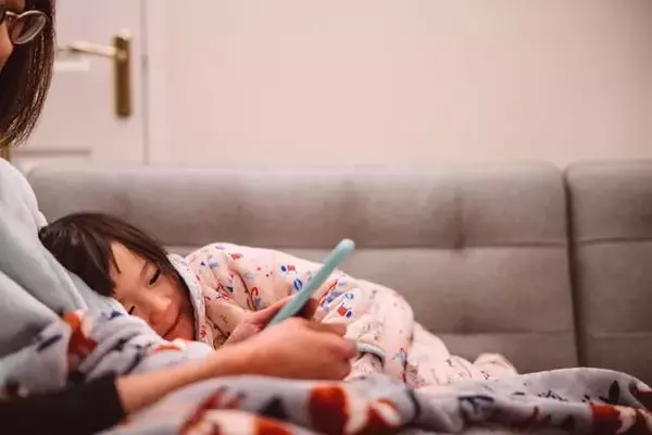 The Peril of AI-Generated Bedtime Stories: Preserving Authentic Parental Connection