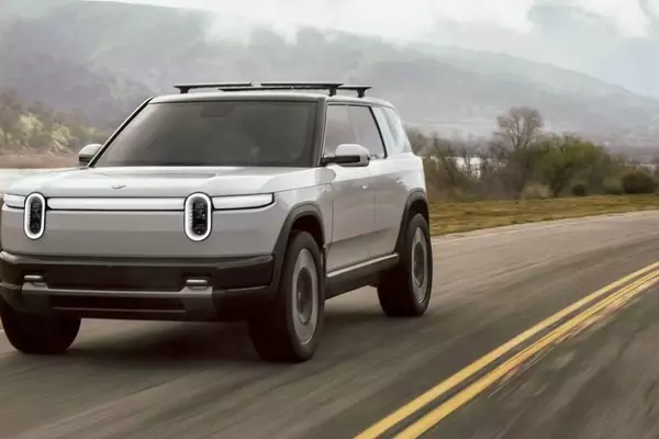 Rivian R2 Deliveries to Employees Precede Customer Launch
