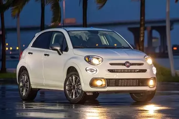Fiat's Unexpected Sales Leader: The Discontinued 500X Outperforms the Electric 500e in Q1 2026