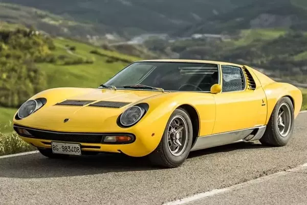 Lamborghini Potentially Revives Miura Legacy with Special Revuelto Edition