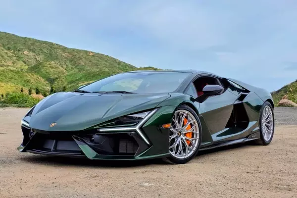 Lamborghini Revives Miura Legacy with Special Edition Revuelto
